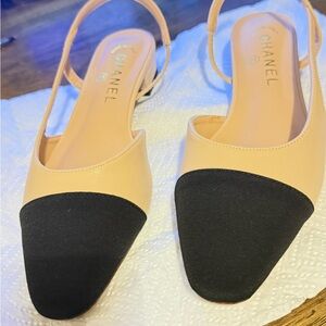 Two-Tone DHgate Beige and Black Heels